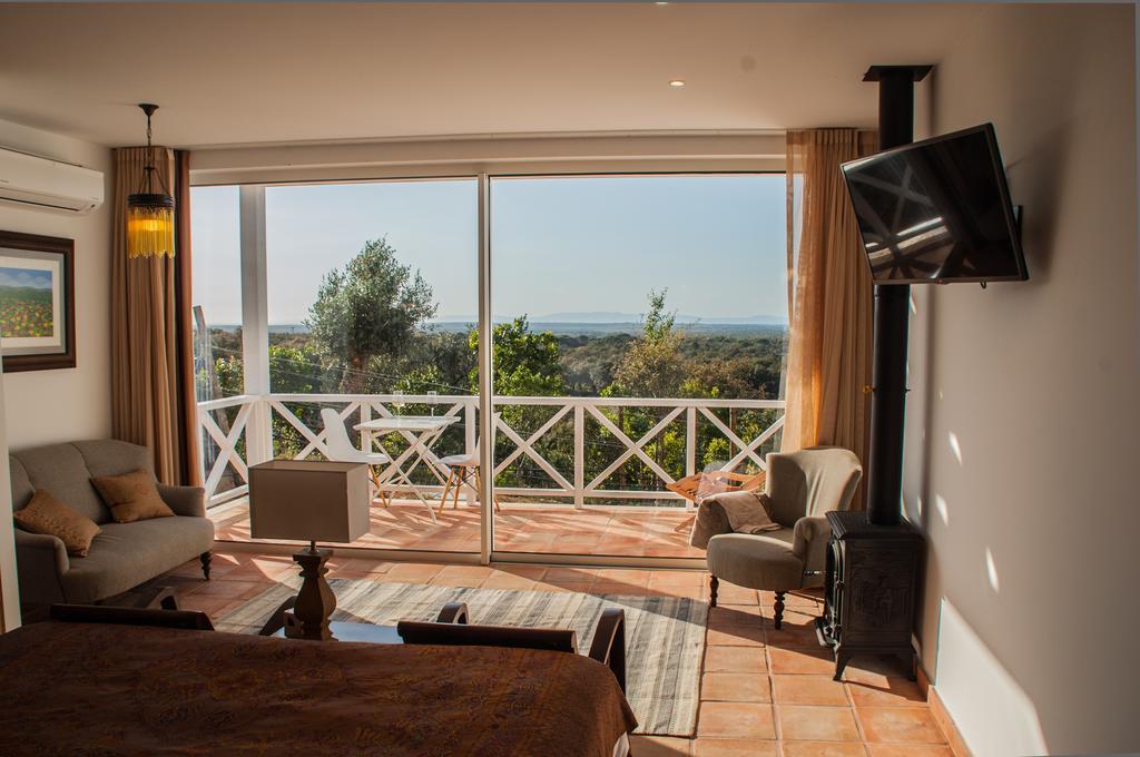 A Serenada Enoturismo Grândola Habitación foto